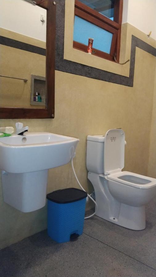 Relax Beach Resort Weligama Ngoại thất bức ảnh