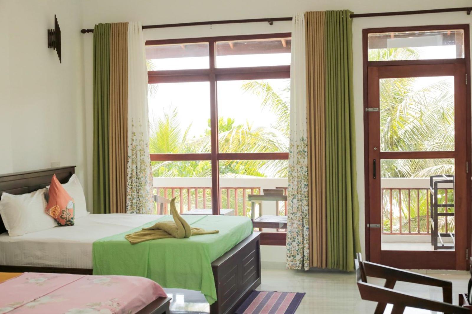 Relax Beach Resort Weligama Ngoại thất bức ảnh