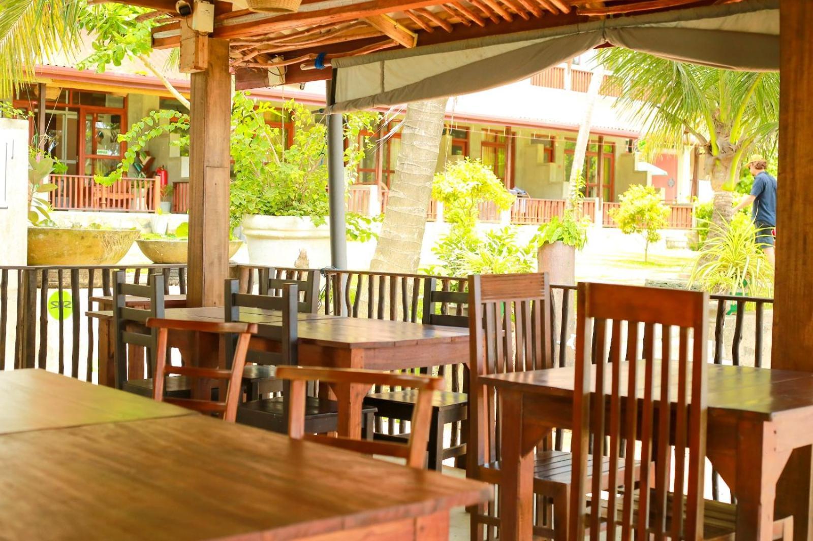 Relax Beach Resort Weligama Ngoại thất bức ảnh