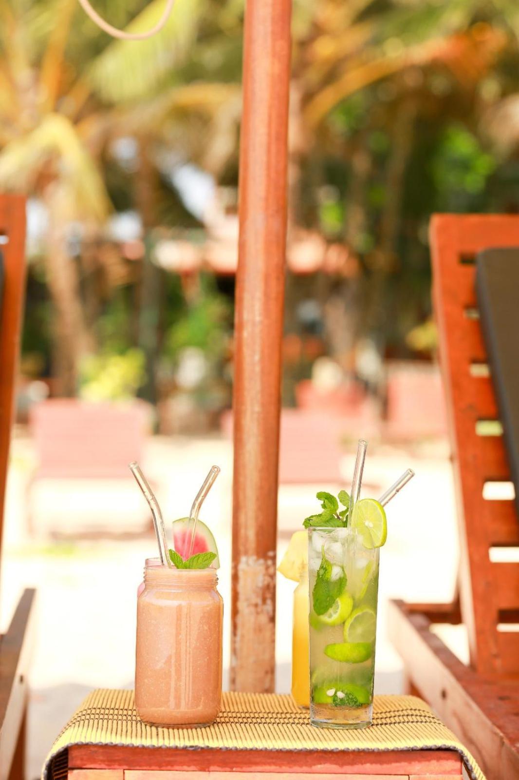 Relax Beach Resort Weligama Ngoại thất bức ảnh
