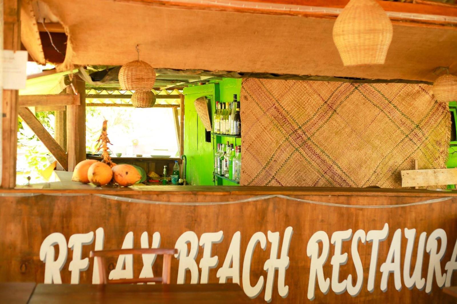 Relax Beach Resort Weligama Ngoại thất bức ảnh