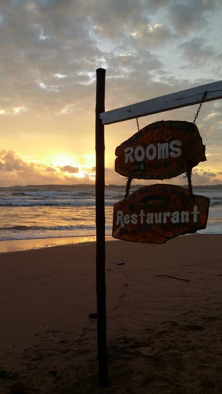Relax Beach Resort Weligama Ngoại thất bức ảnh